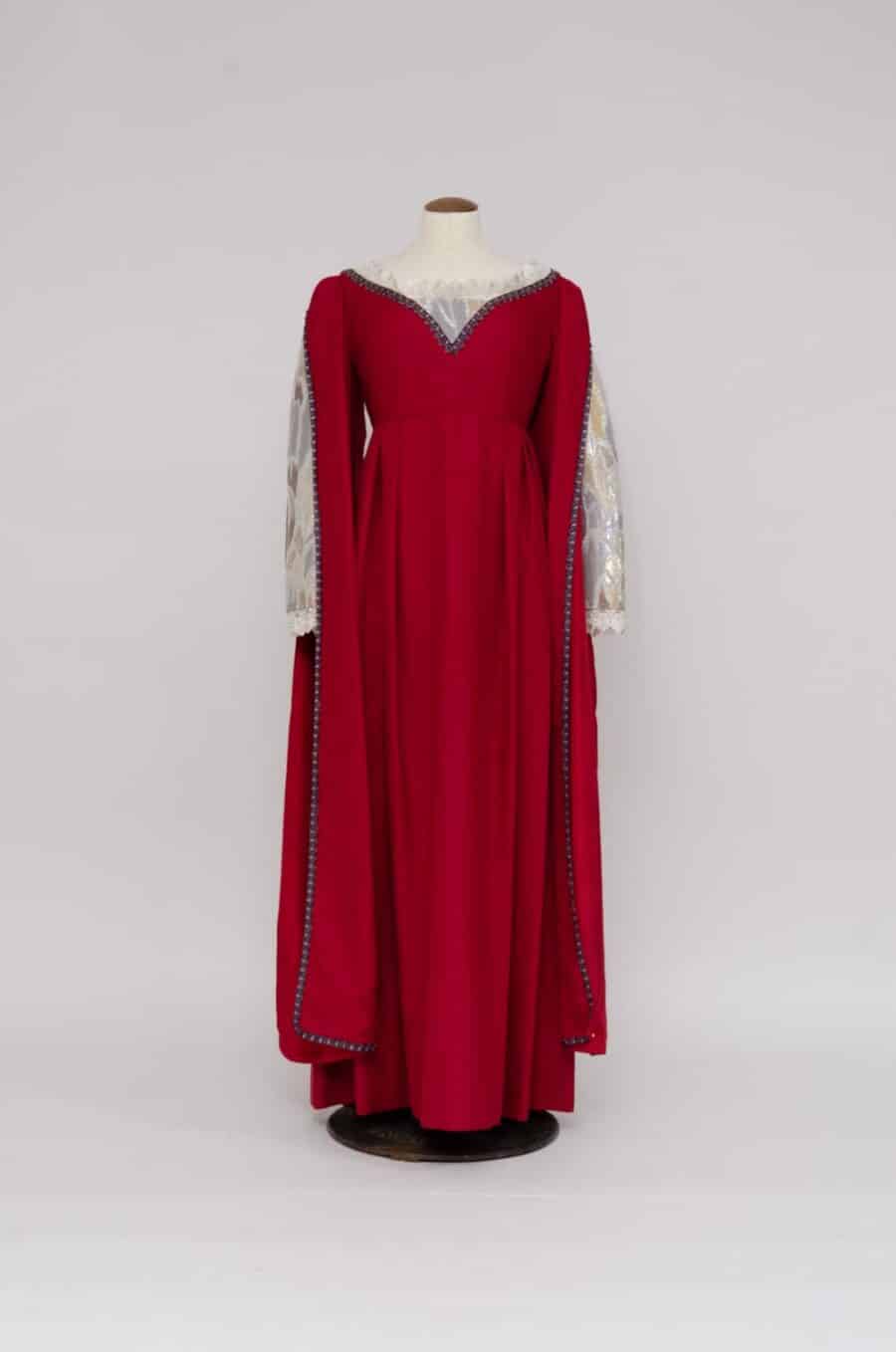 Late Gotiek jurk rood